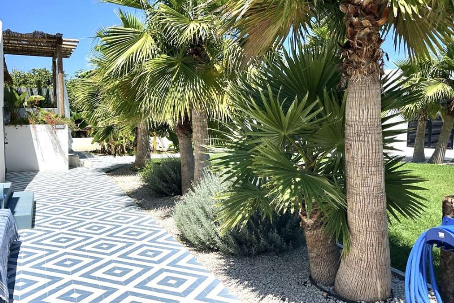 A Vendre - Villa -
Javea