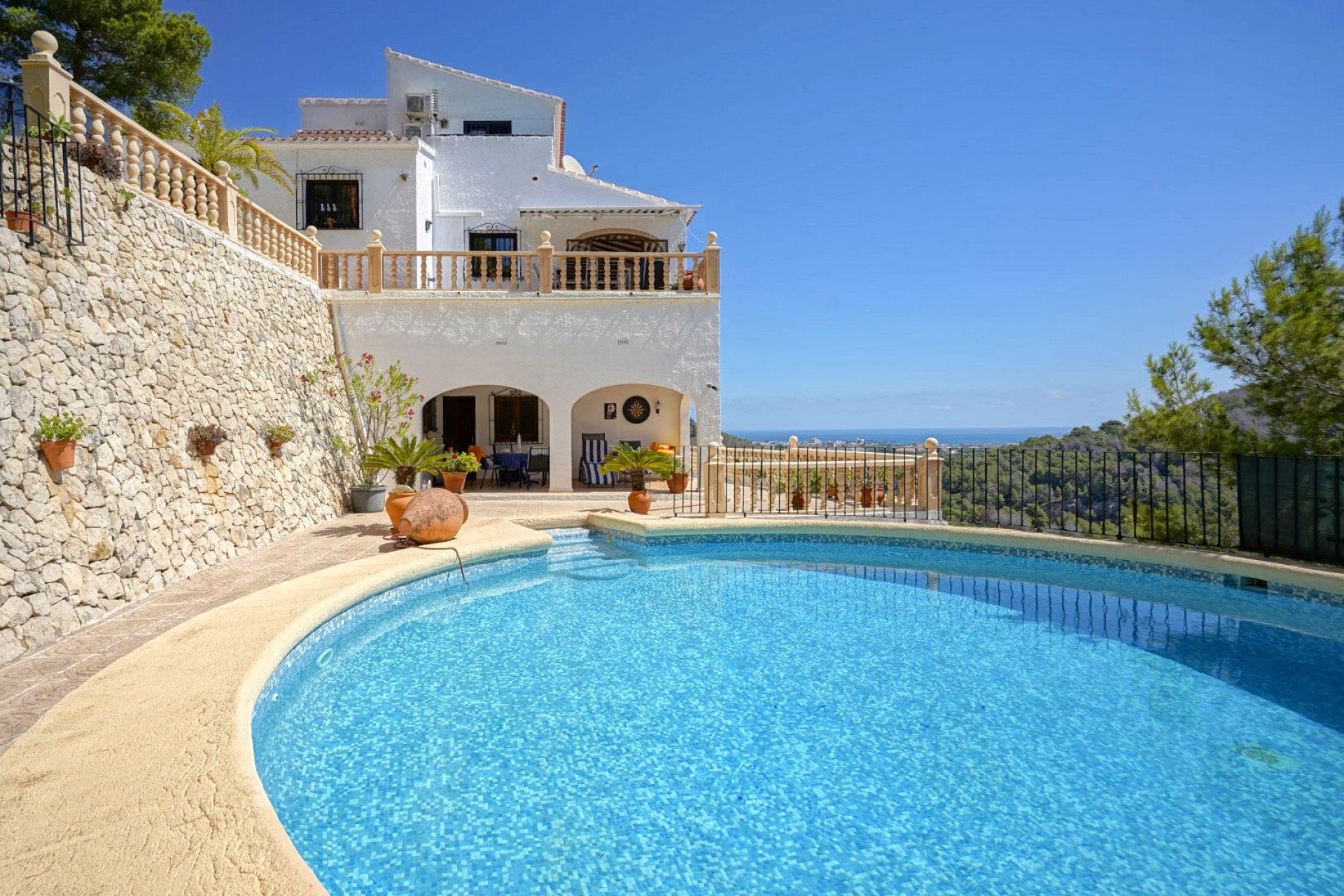 A Vendre - Villa -
Javea