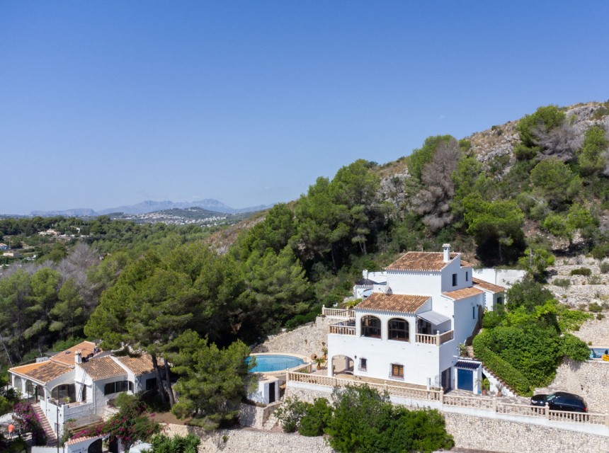 A Vendre - Villa -
Javea
