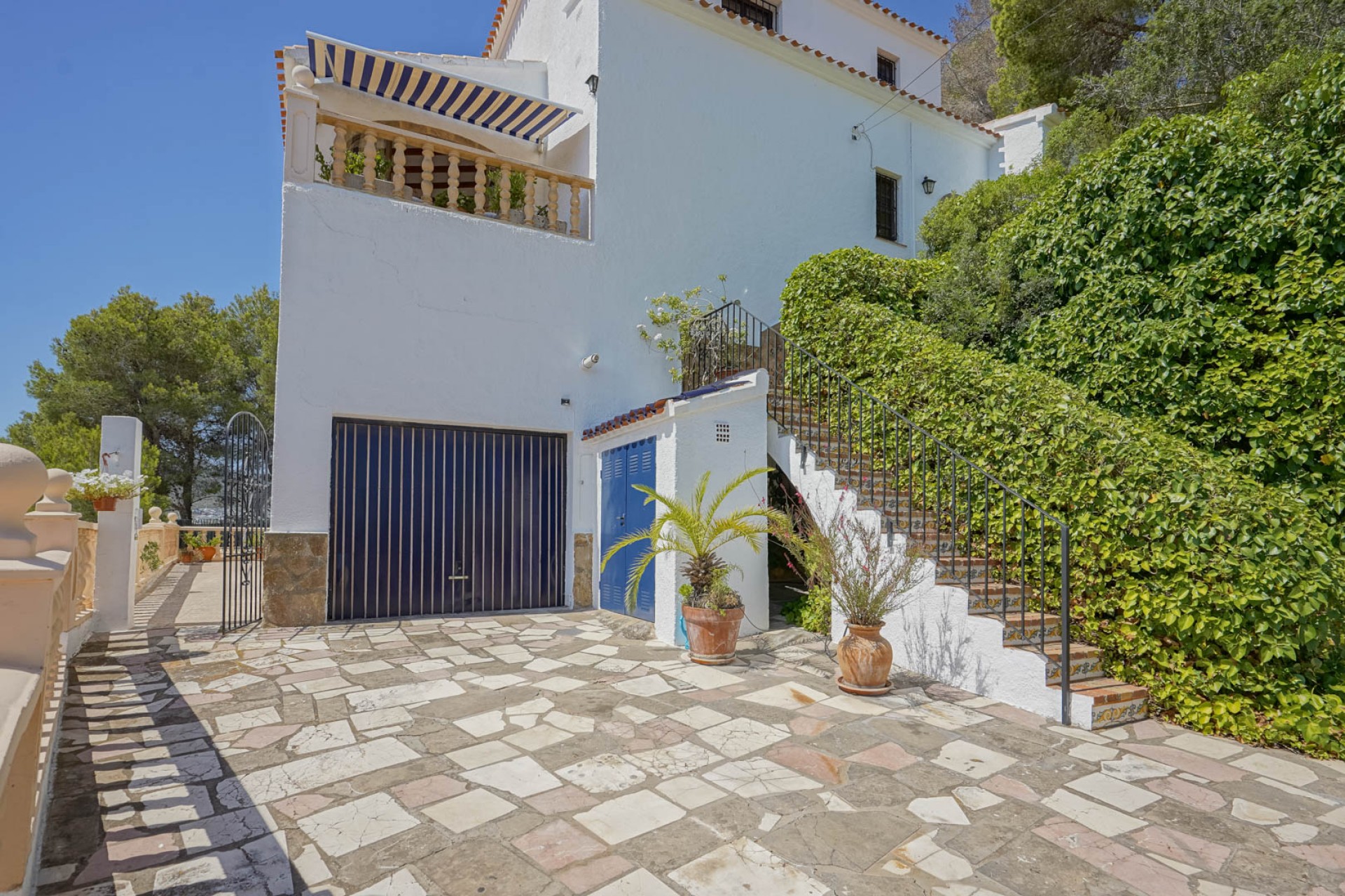 A Vendre - Villa -
Javea