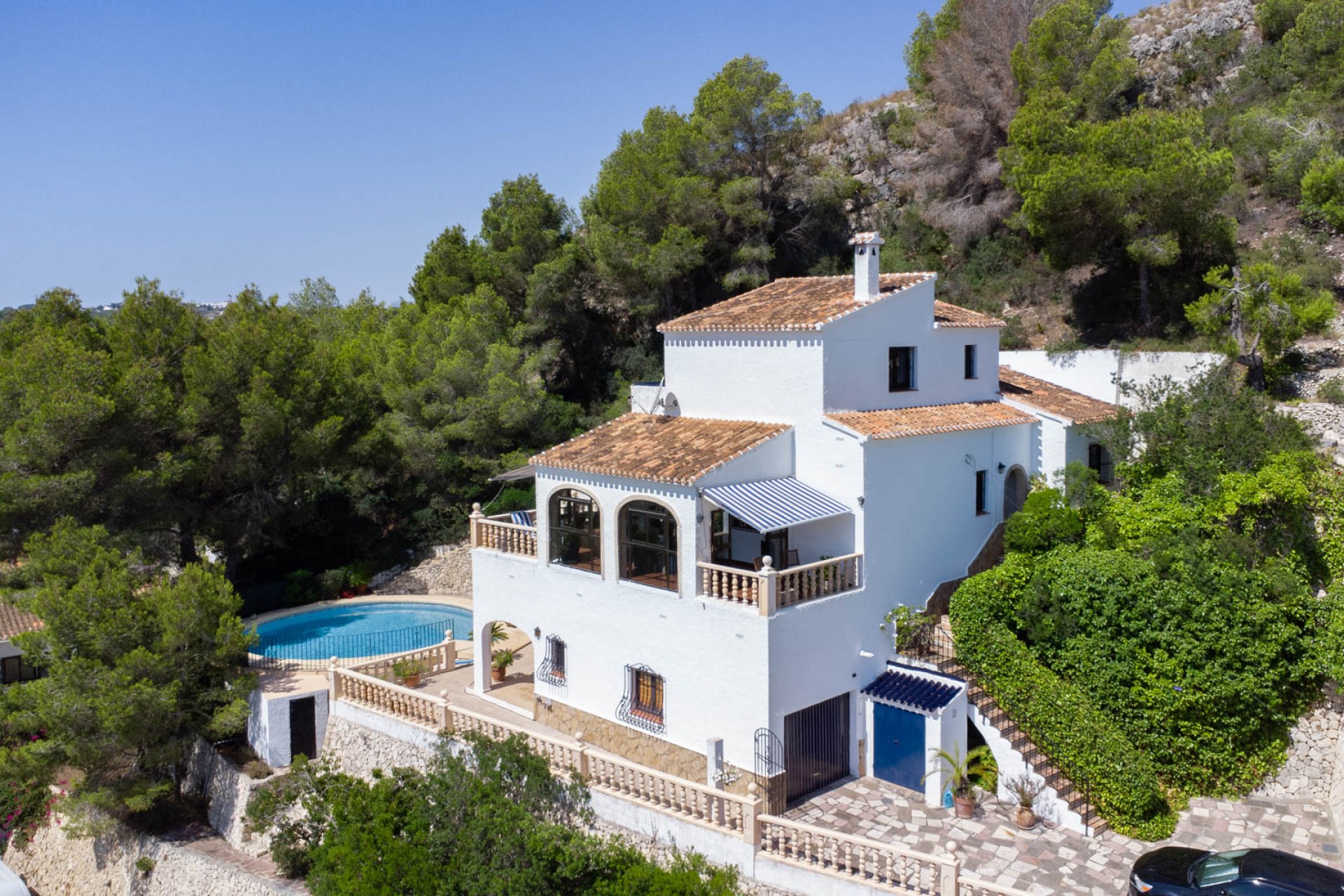 A Vendre - Villa -
Javea