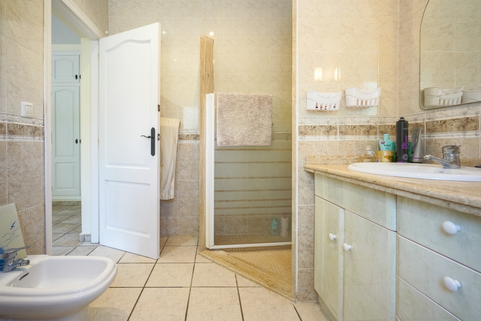 A Vendre - Villa -
Javea