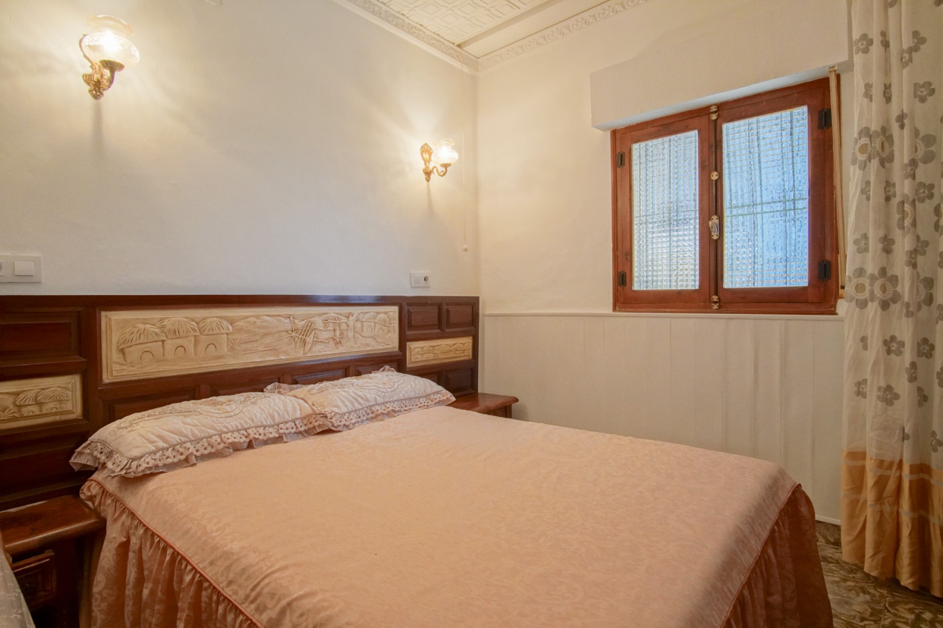 A Vendre - Villa -
Javea