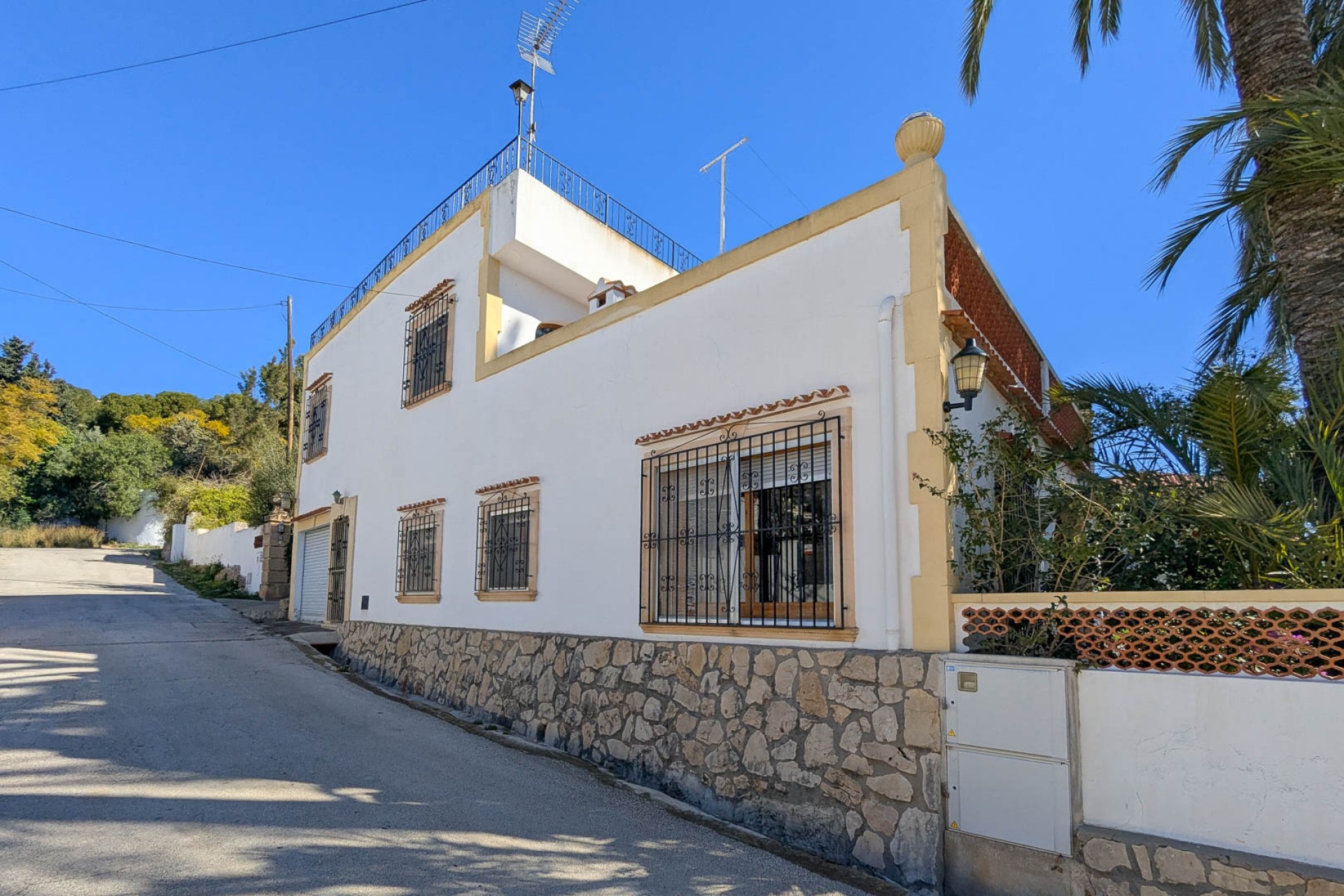 A Vendre - Villa -
Javea