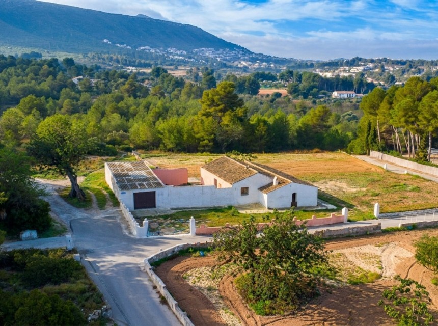 A Vendre - Villa -
Javea