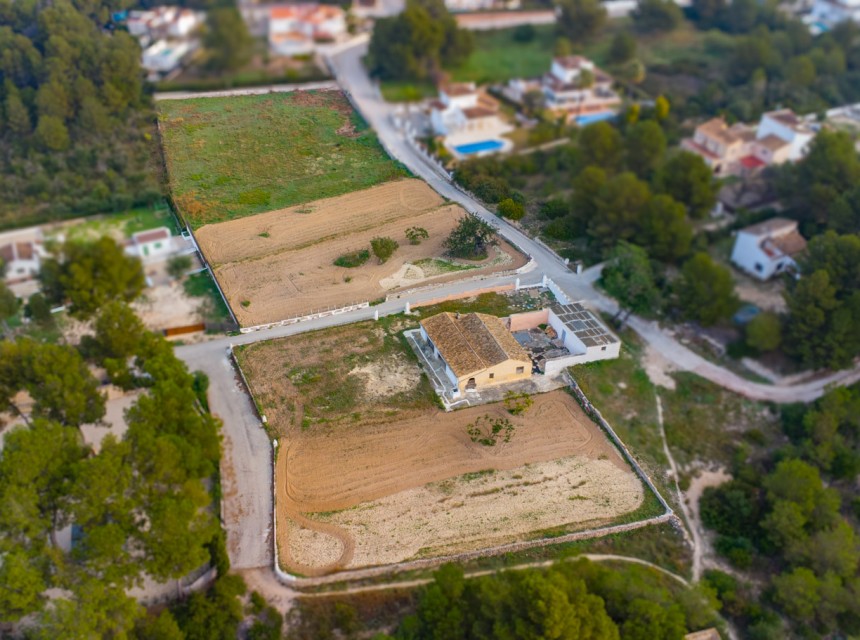 A Vendre - Villa -
Javea