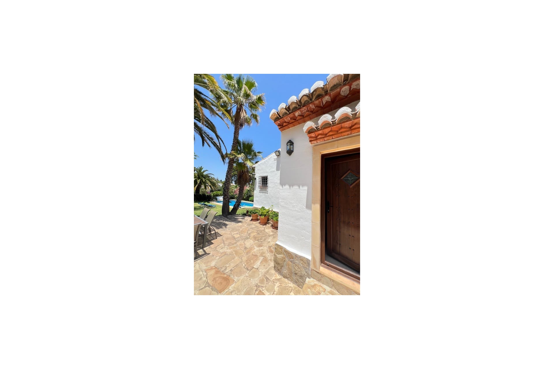 A Vendre - Villa -
Javea