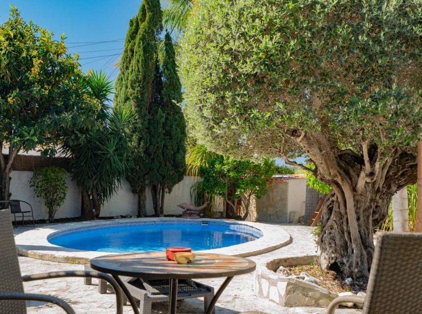 A Vendre - Villa -
Javea