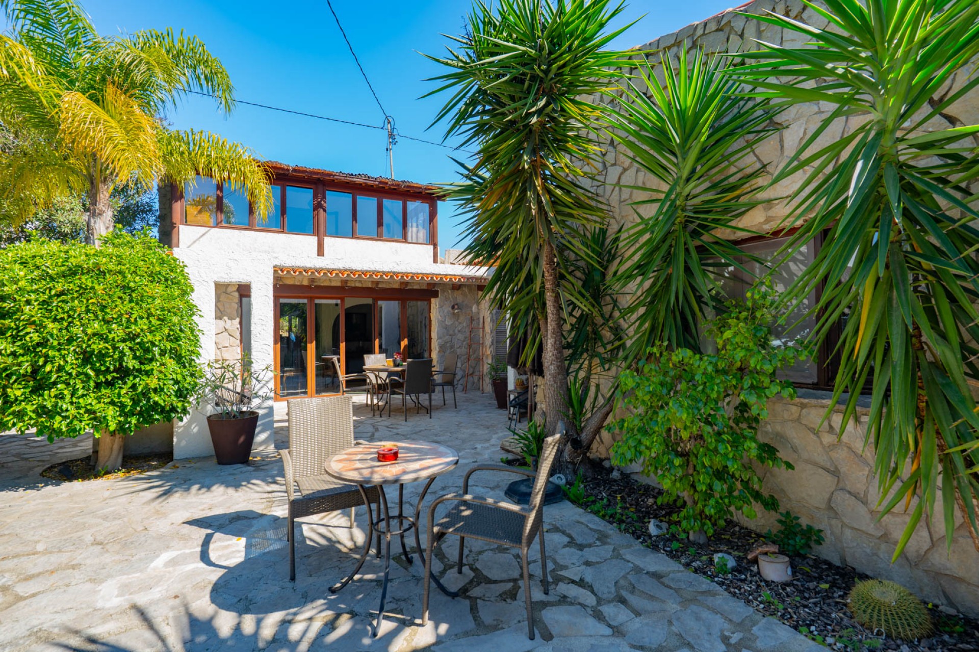 A Vendre - Villa -
Javea