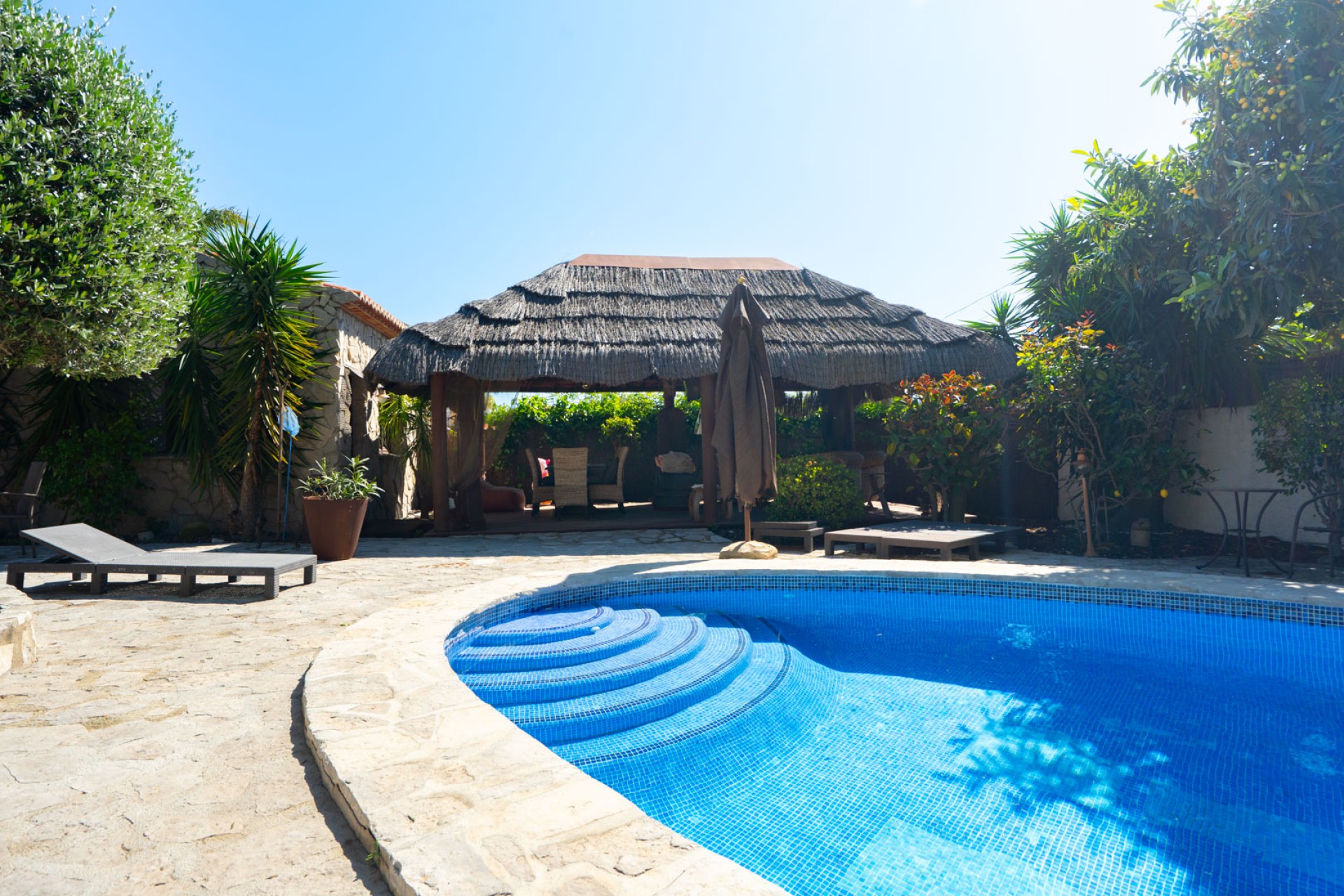 A Vendre - Villa -
Javea