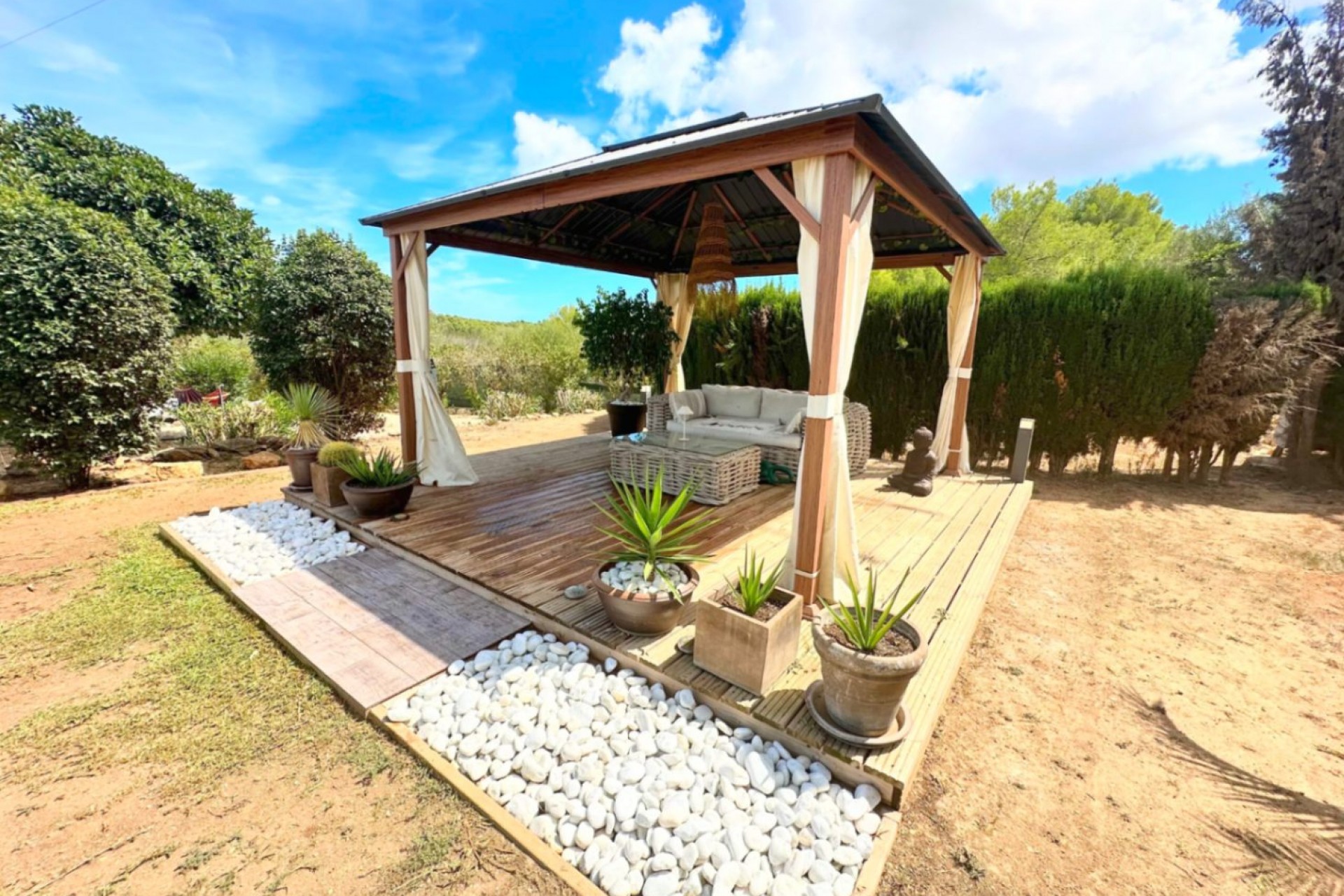 A Vendre - Villa -
Javea