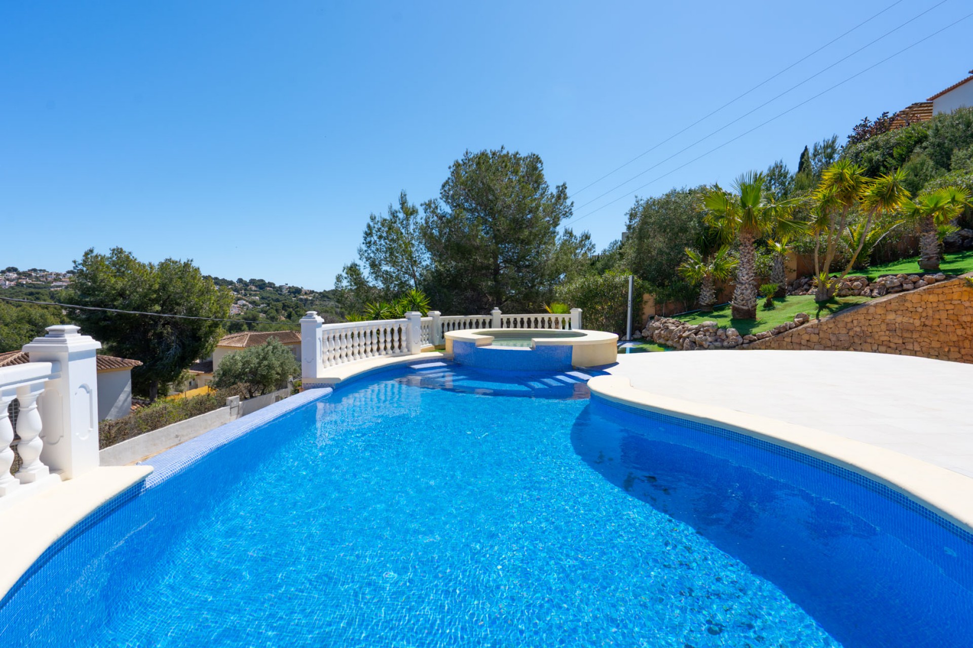 A Vendre - Villa -
Javea
