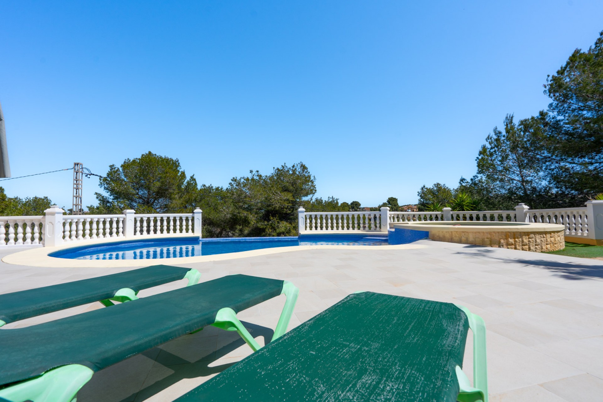 A Vendre - Villa -
Javea