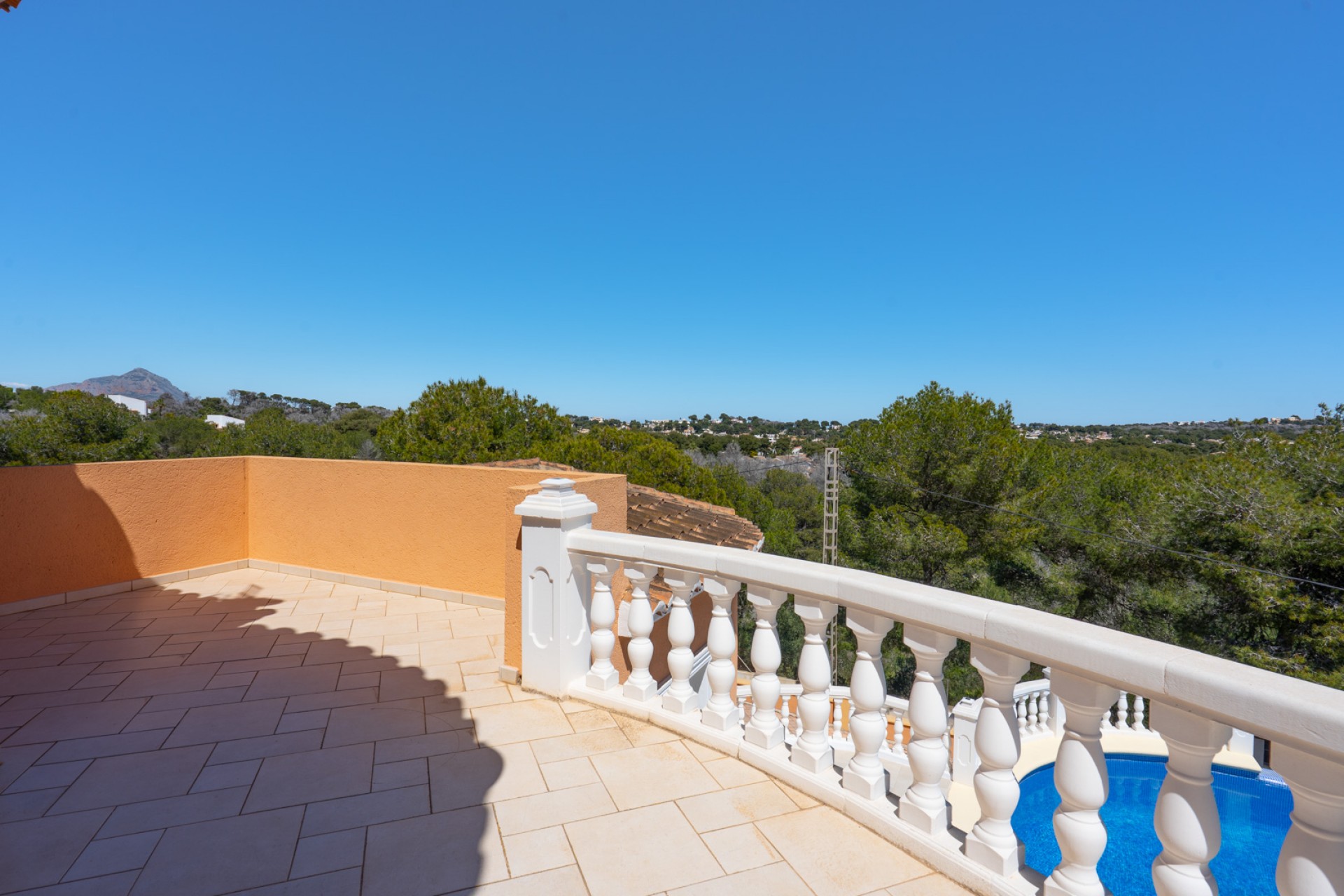 A Vendre - Villa -
Javea
