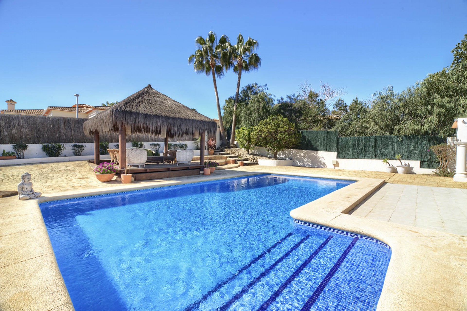 A Vendre - Villa -
Javea