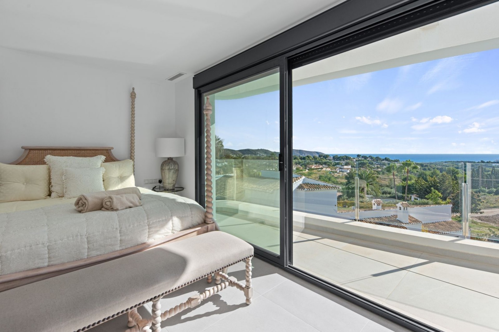 A Vendre - Villa -
Moraira - Benimeit