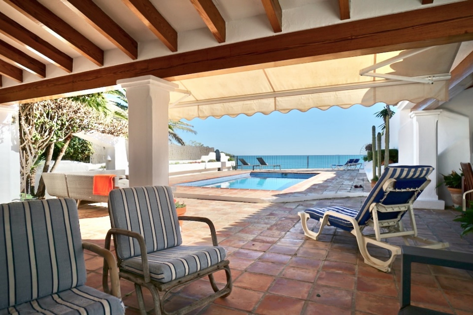 A Vendre - Villa -
Moraira - El Andragó