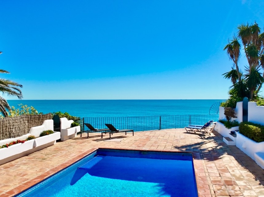 A Vendre - Villa -
Moraira - El Andragó