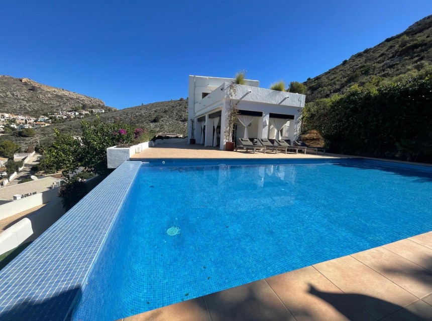 A Vendre - Villa -
Moraira - El Portet