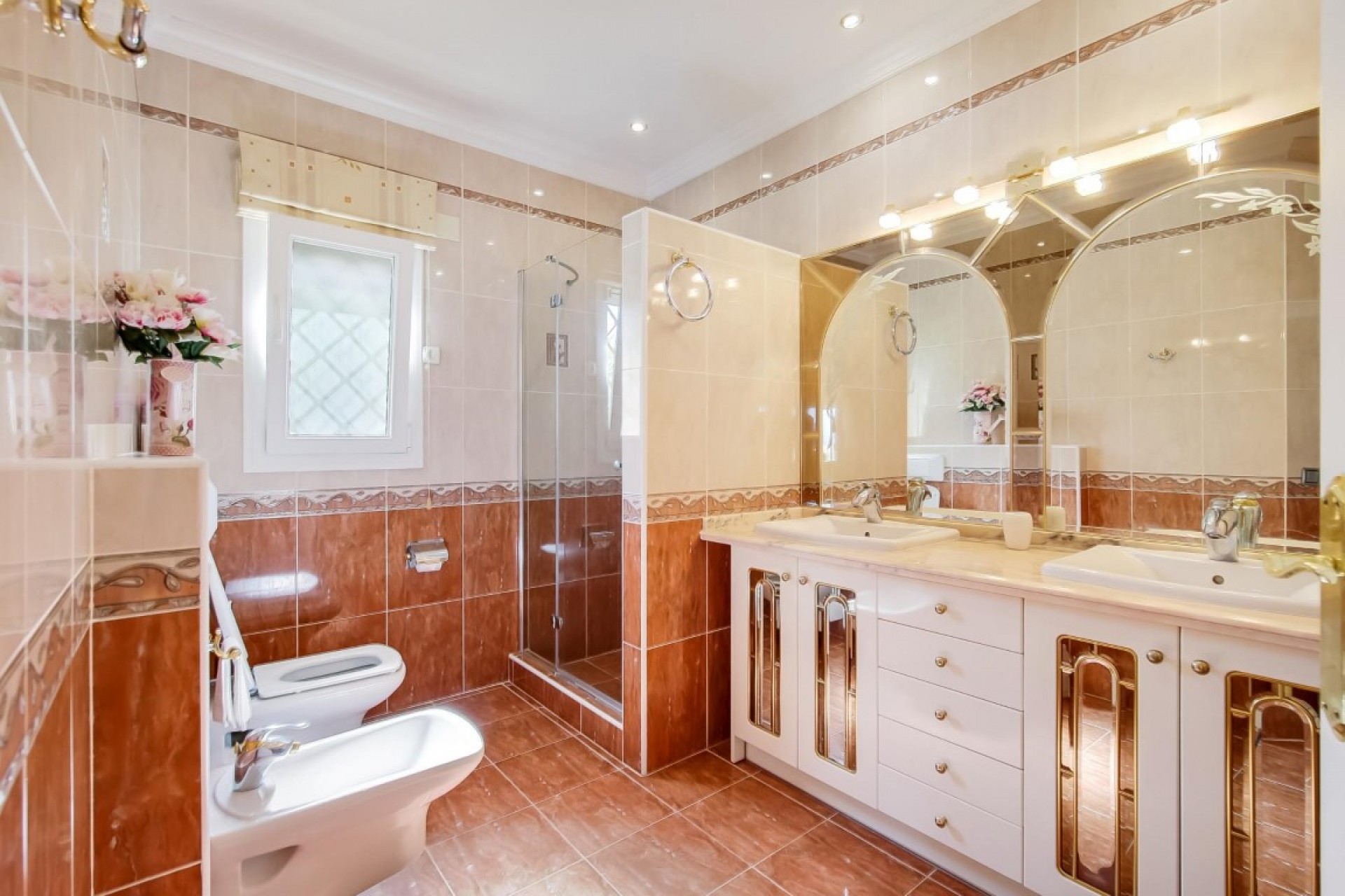 A Vendre - Villa -
Moraira