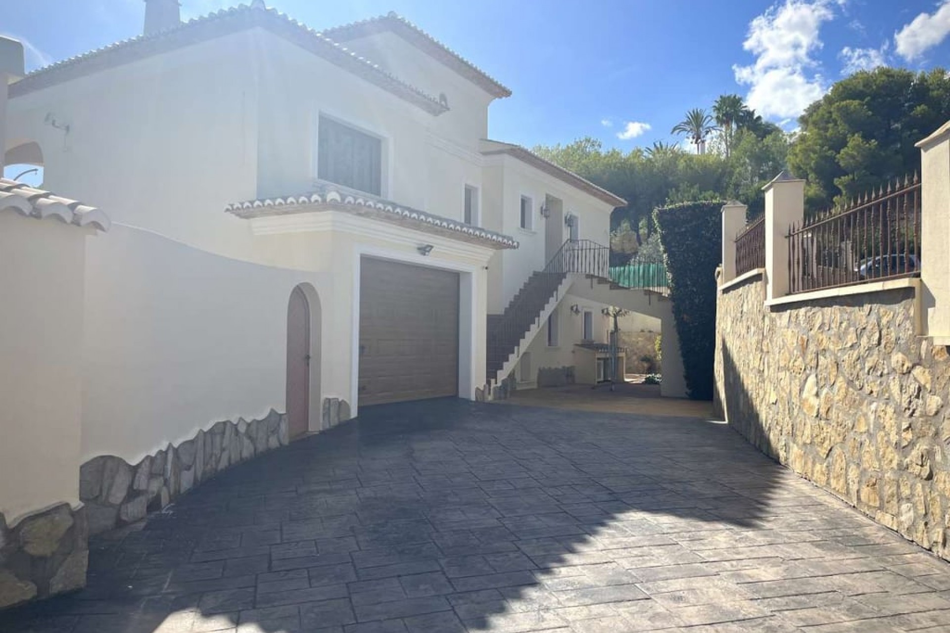 A Vendre - Villa -
Moraira