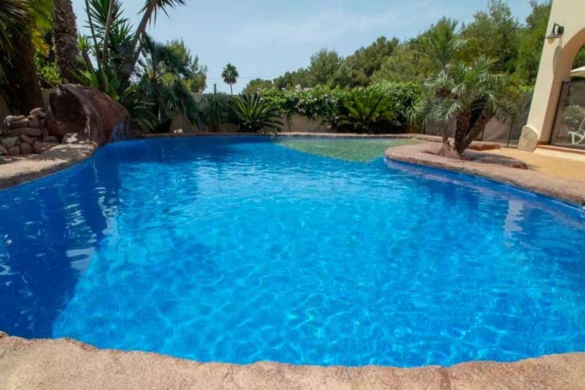 A Vendre - Villa -
Moraira