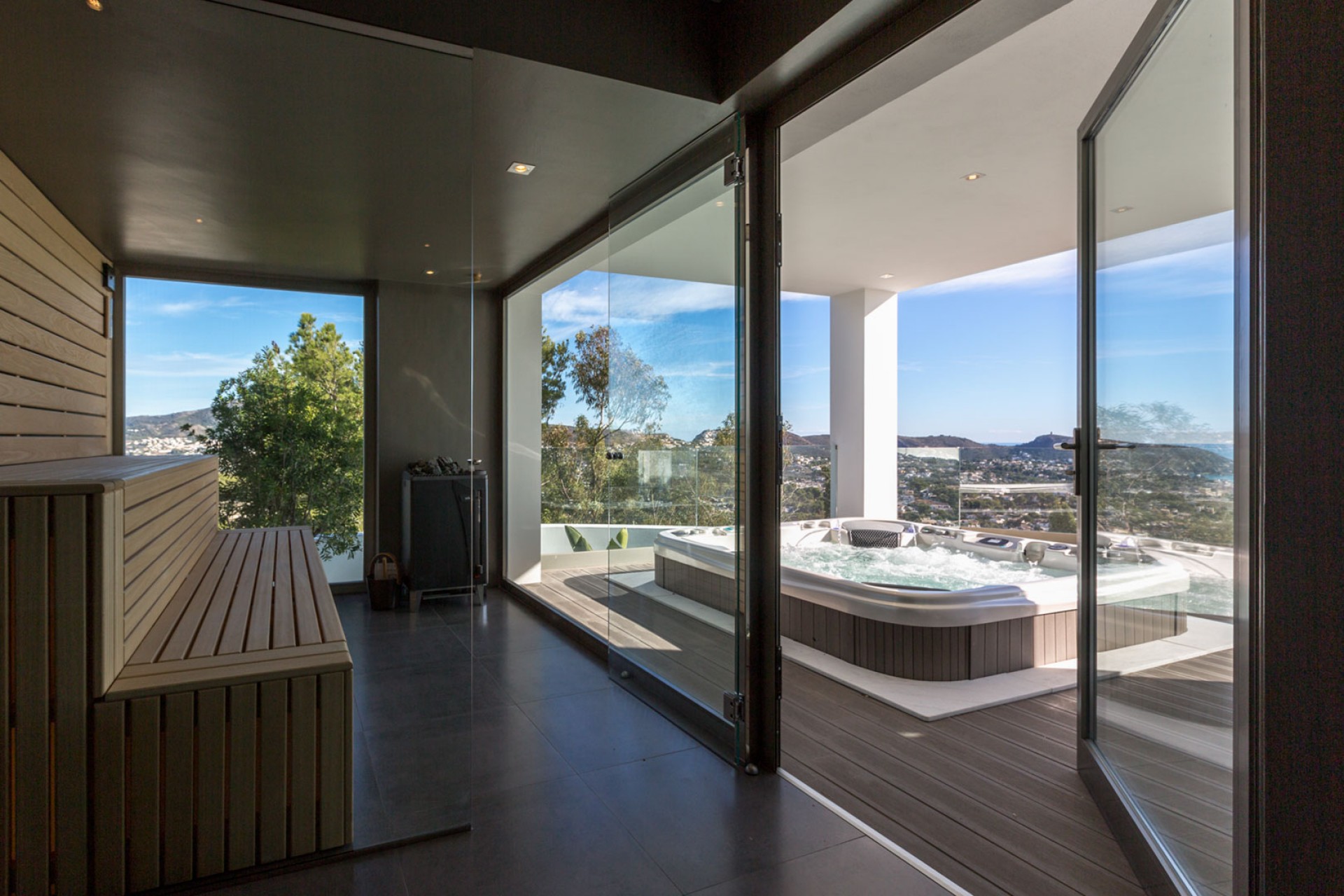 A Vendre - Villa -
Moraira