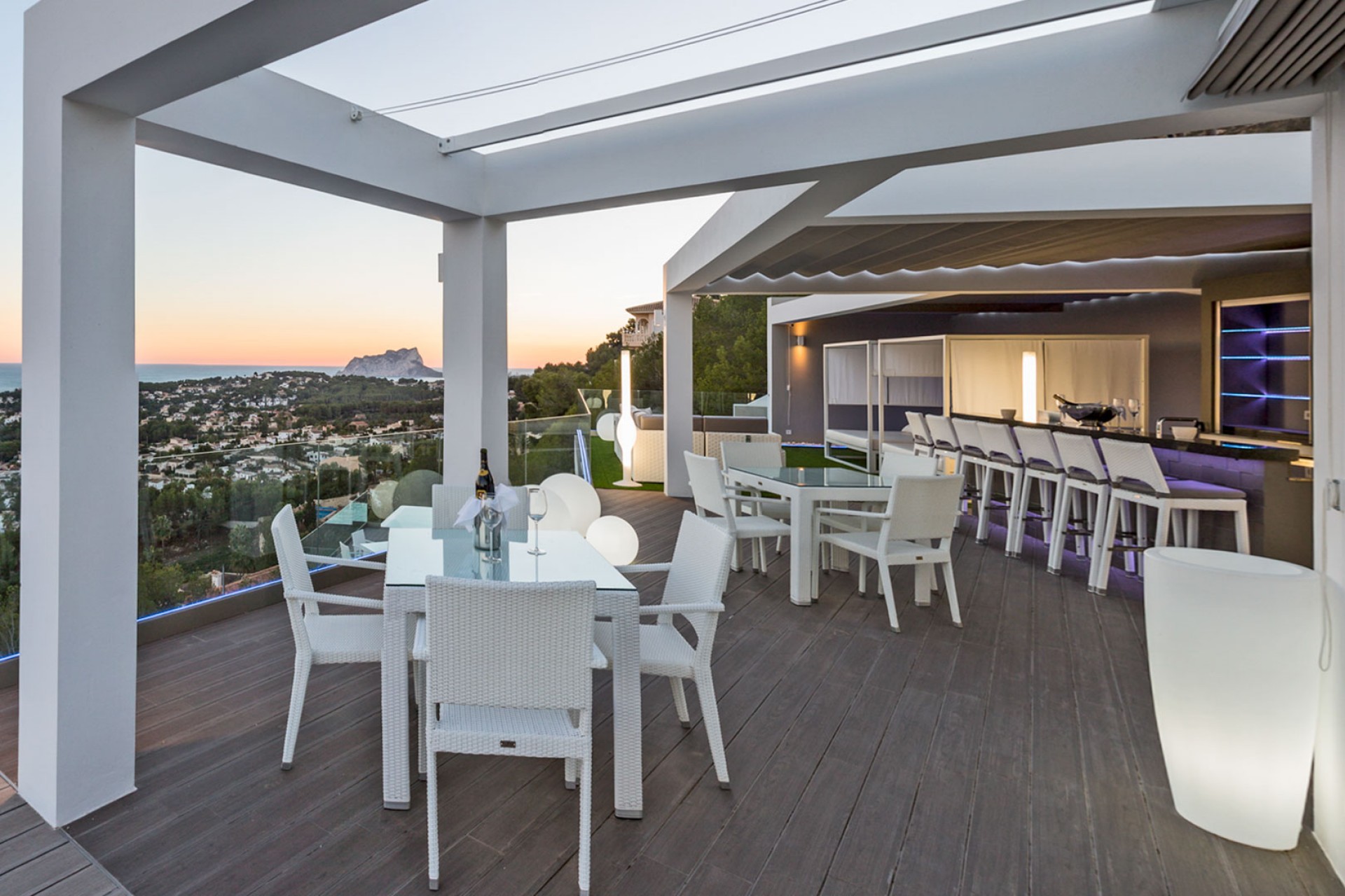 A Vendre - Villa -
Moraira
