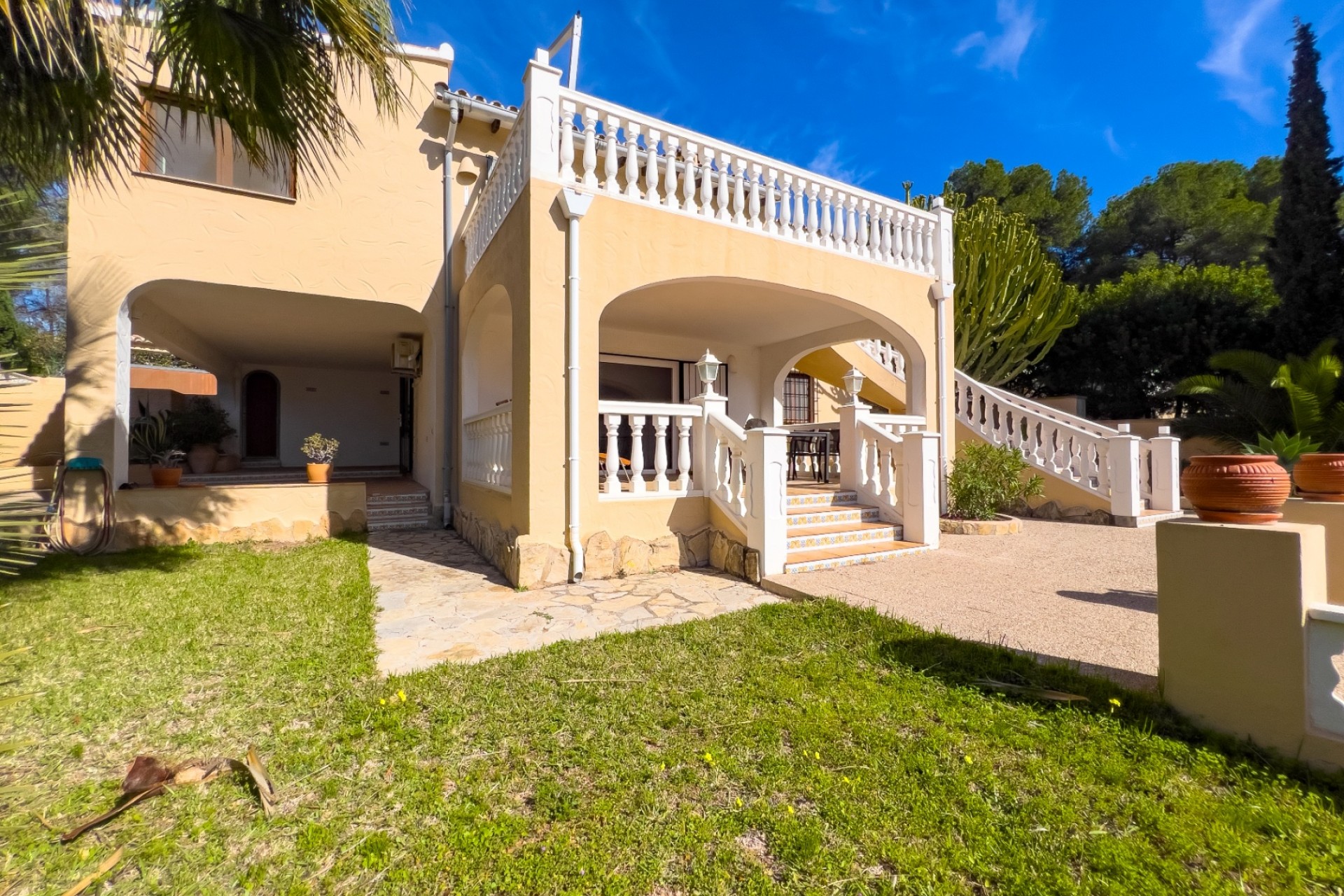 A Vendre - Villa -
Moraira