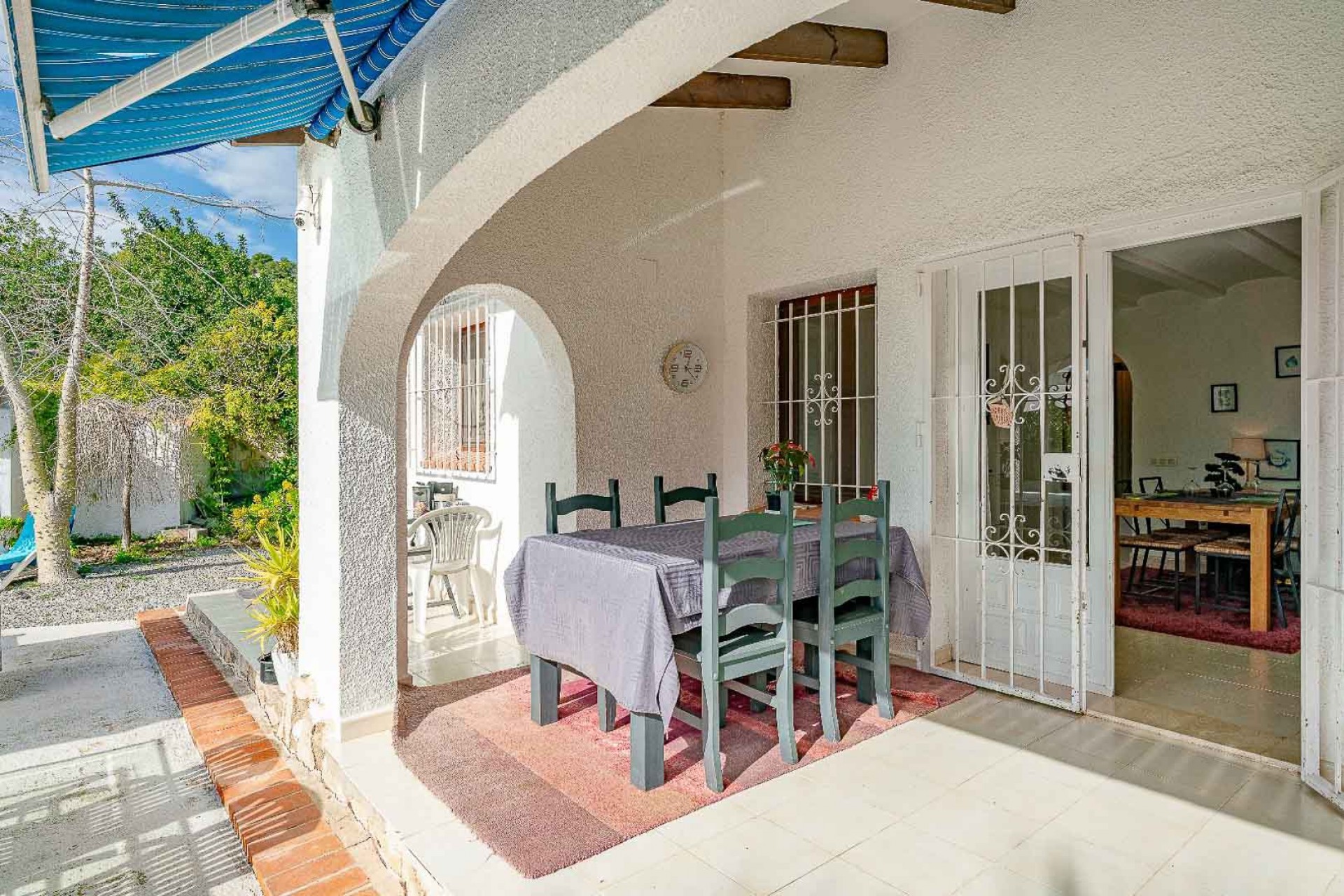 A Vendre - Villa -
Moraira