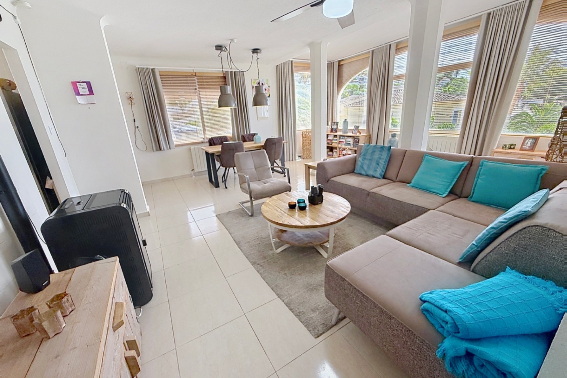 A Vendre - Villa -
Moraira