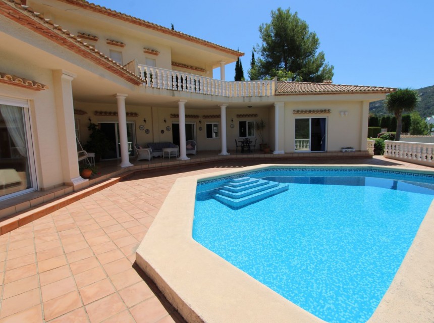 A Vendre - Villa -
Orba