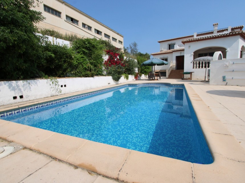 A Vendre - Villa -
Orba