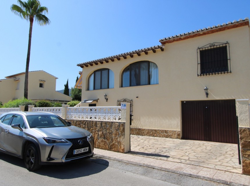 A Vendre - Villa -
Orba