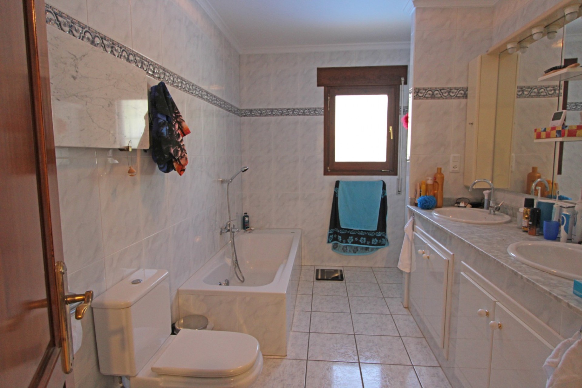 A Vendre - Villa -
Orba