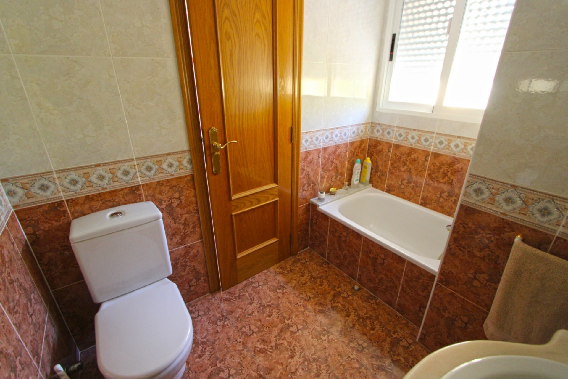 A Vendre - Villa -
Orba