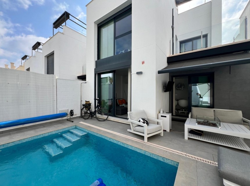 A Vendre - Villa -
Orihuela Costa - Villamartín-Las Filipinas