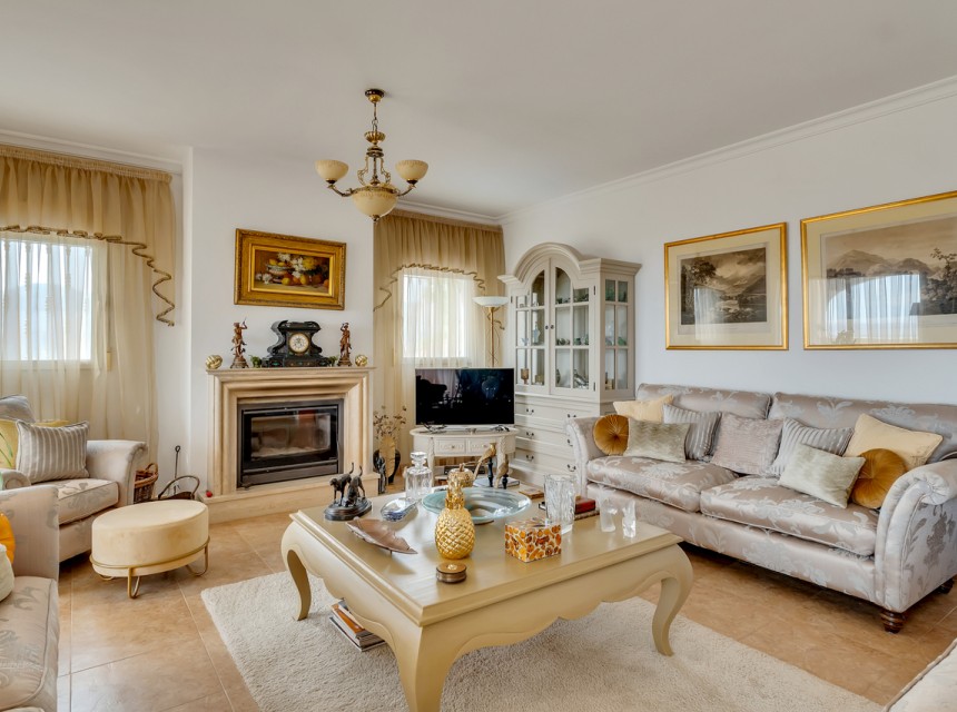 A Vendre - Villa -
Pego