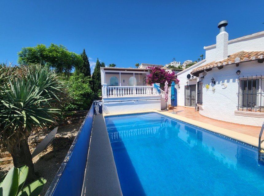 A Vendre - Villa -
Pego