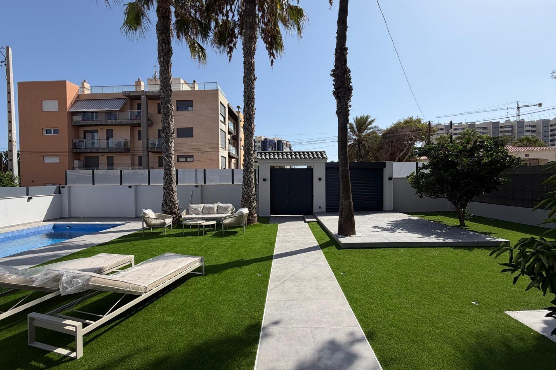 A Vendre - Villa -
Torrevieja - Punta Prima