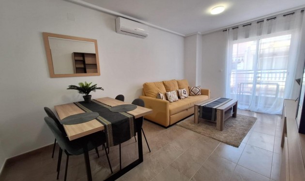 Apartamento - Sale - Torrevieja - Centro