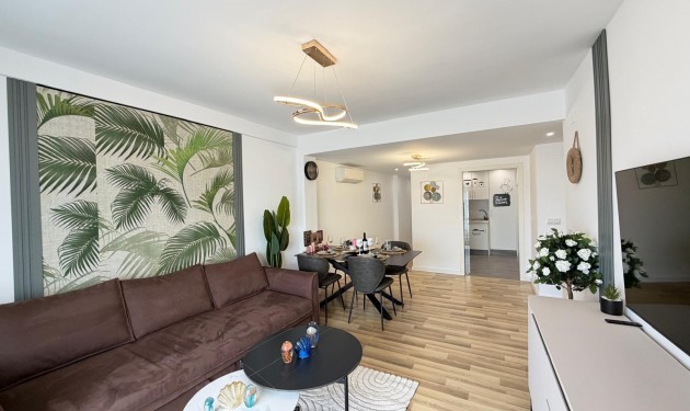 Apartamento - Te koop - Torrevieja - Centro