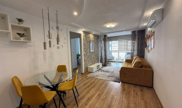 Apartamento - Te koop - Torrevieja - Centro