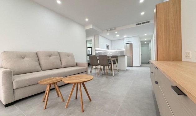 Apartamento - Te koop - Torrevieja - Estacion de autobuses