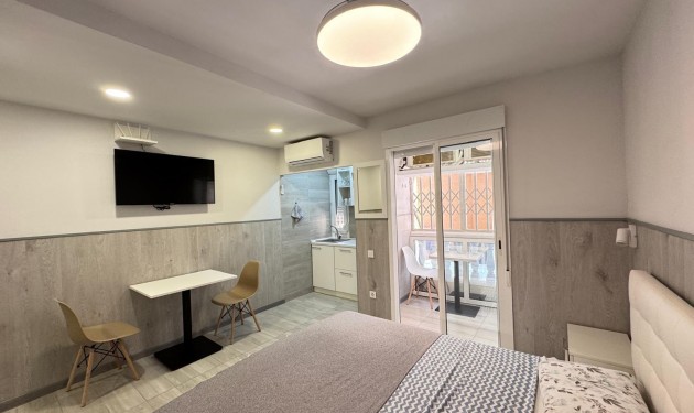 Apartamento - Te koop - Torrevieja - Playa del cura