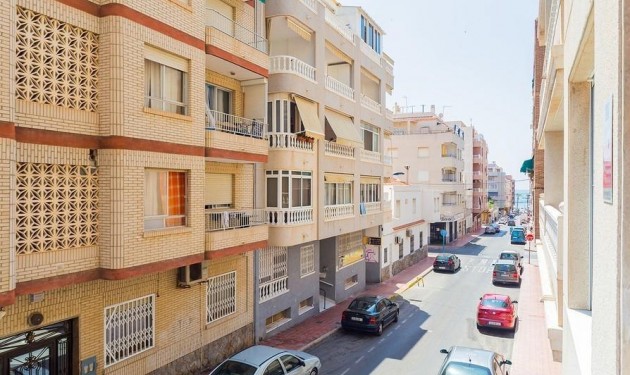 Apartamento - Te koop - Torrevieja - Playa del cura