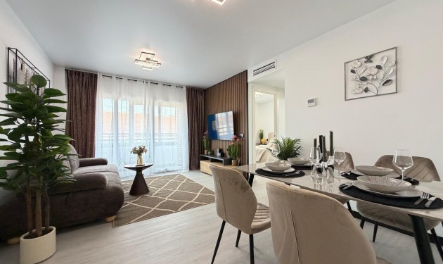 Apartamento - Te koop - Torrevieja - Playa del cura