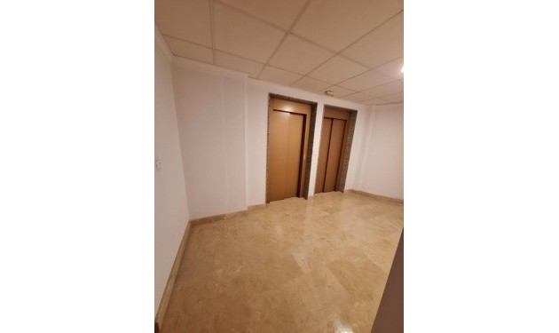 Apartamento - Te koop - Torrevieja - Torrevieja