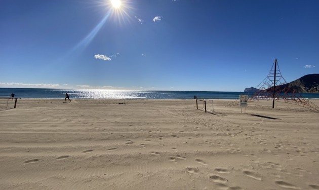 Appartment - A Vendre - Calpe - 1º  linea al mar