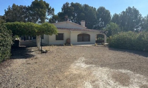 Finca / Propriété rurale - A Vendre - Relleu - Relleu